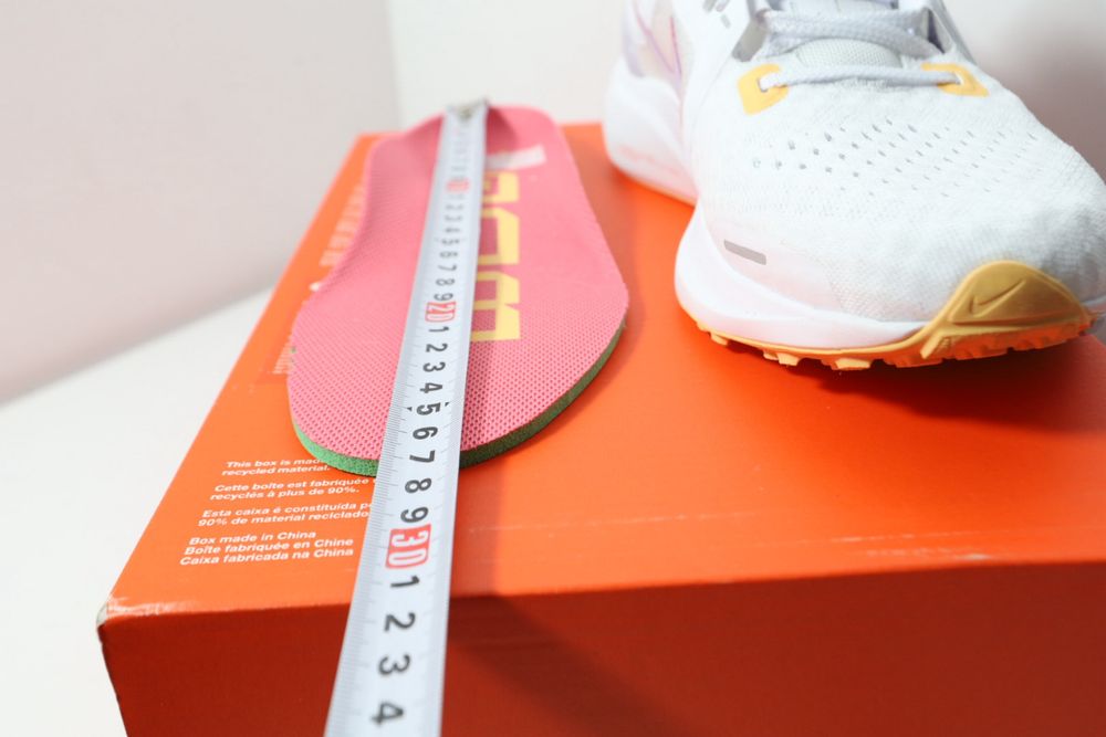 Nike Air Zoom Vomero 16