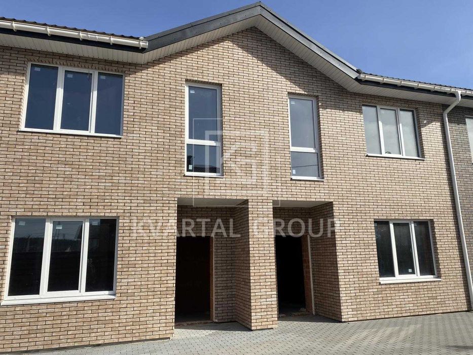 Продаж таунхаусу з цегли