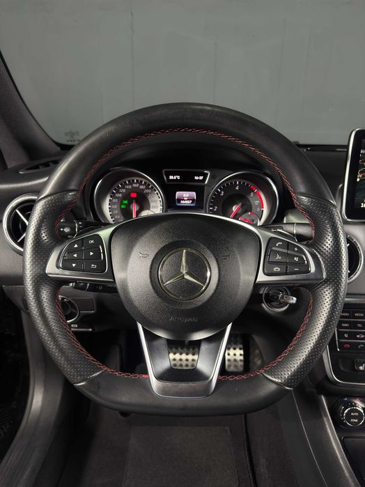 Mercedes-Benz CLA 220d AMG Night Package