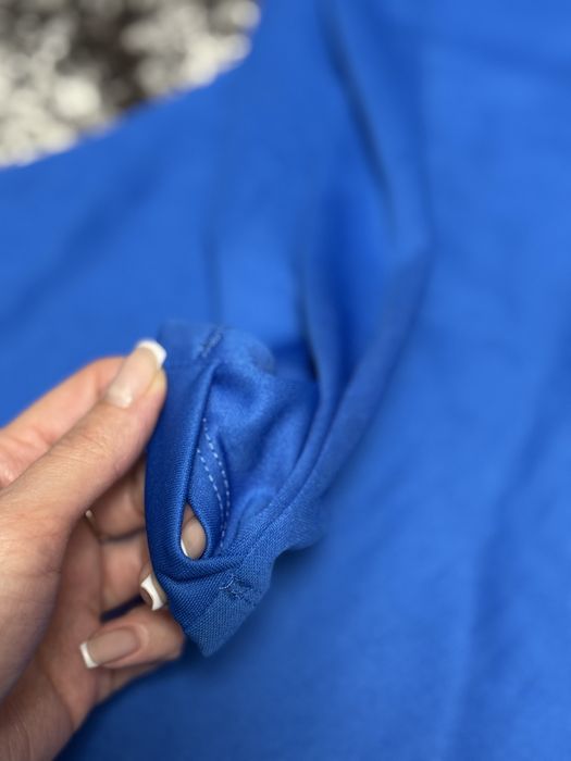 Спортивний жіночий лонгслів з розрізами для пальчиків від Nike, S/M