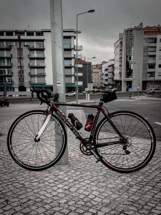 Focus Cayo Carbon | Shimano Ultegra 10V | FSA Gossamer | Shimano