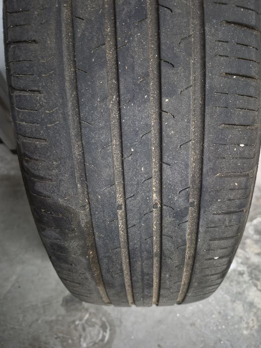 Vendo pneu e jante 16 Peugeot