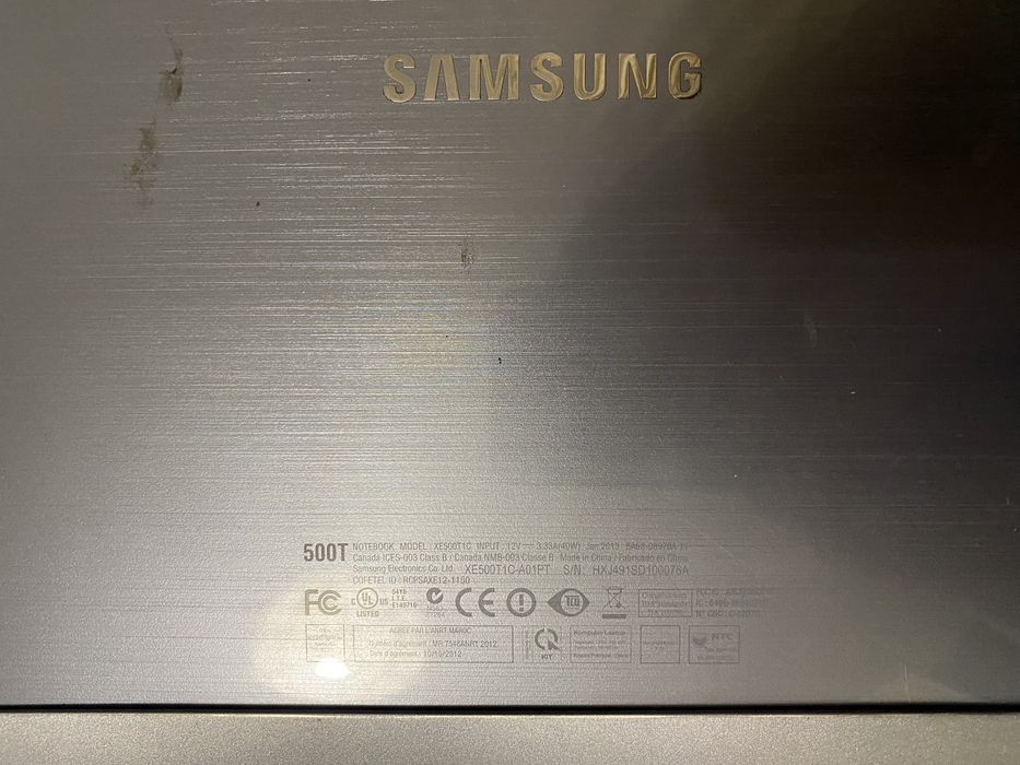 Portátil Samsung Notebook 500T1C