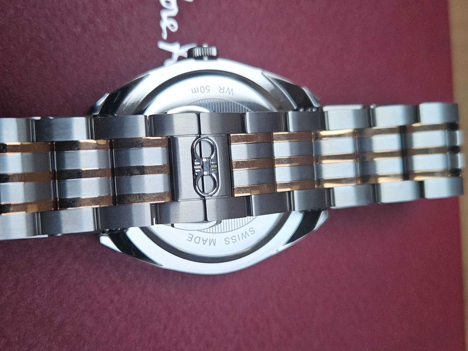 Salvatore Ferragamo Ref: SFNJ00520