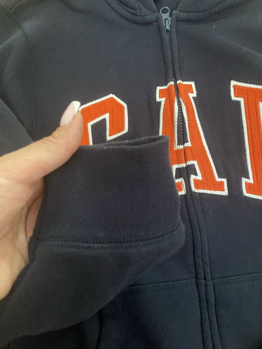 кофта гап стан идеальний