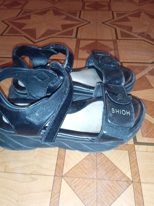 Віддам взуття  дитяче