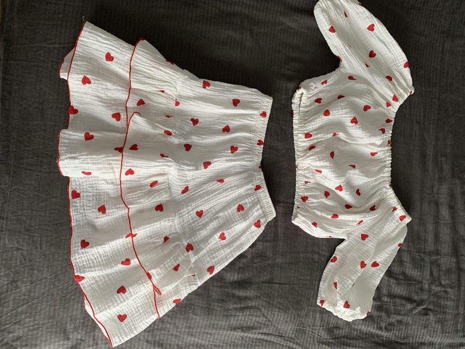 Мусліновий жіночий костюм