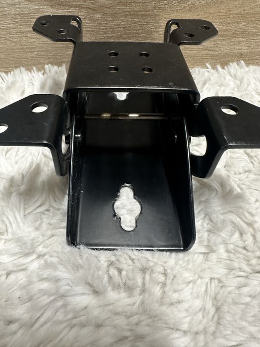 Uchwyt ścienny do telewizora