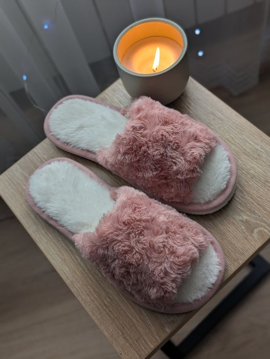 Хатні тапочки жіночі