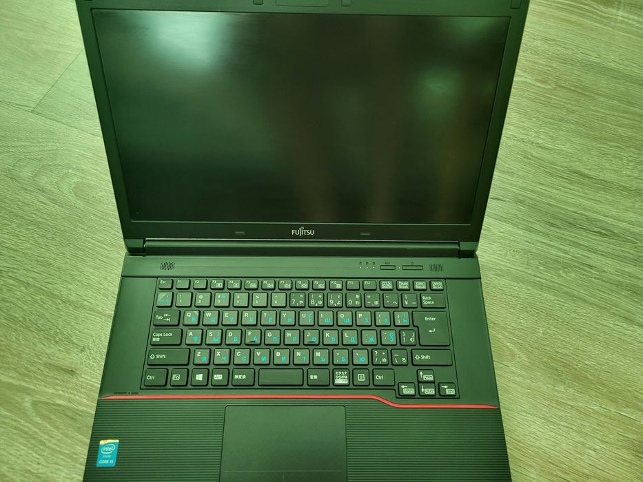 Б/У Ноутбук Fujitsu Lifebook A574