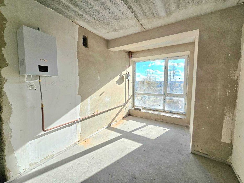 Простора однокімнатна квартира з початковим ремонтом, 2 поверх