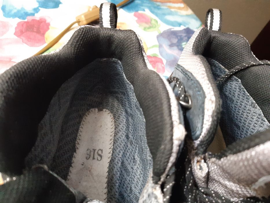 Треккинговые демисезонные ботинки
MEINDL GORE- TEX мембрана