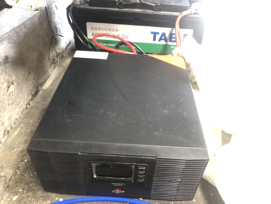 ДБЖ LogicPower LPM-PSW-1500VA + AGM акумуля  тор 12V 105Ah