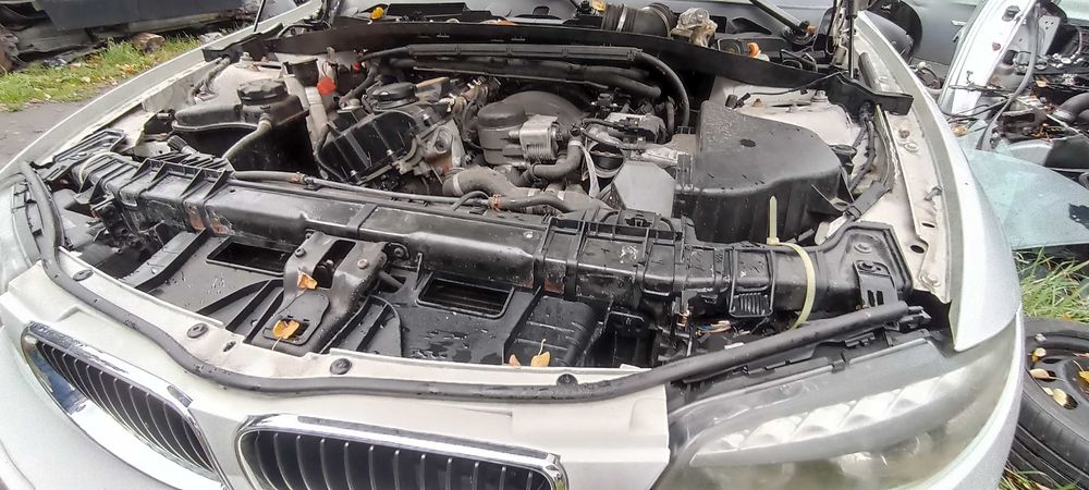 bmw e81 2.0   n43b20a  lak 300 alpinweiss samochód na części