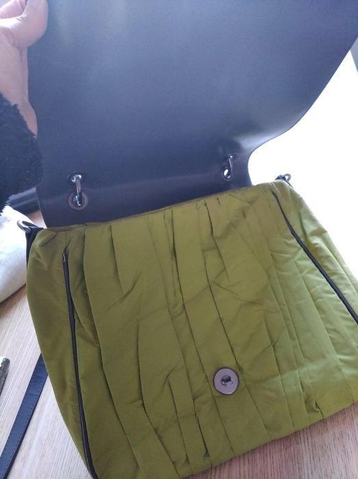 Mala Bimba y Lola verde lima
