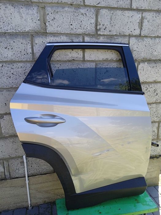 Hyundai Tucson IV drzwi prawy tył