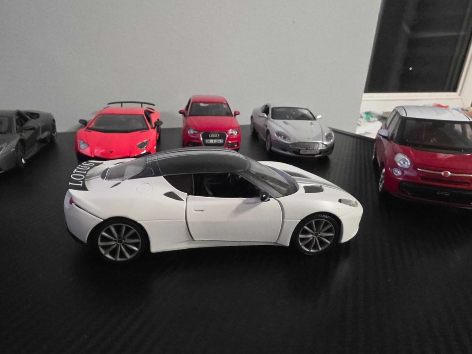 Modele samochodow skala 1:24 OPIS!!!