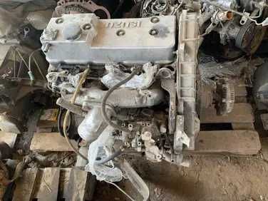 ISUZU MIDI 1993 рік 2.2 дизель колінчатий вал ТНВД топливный насос