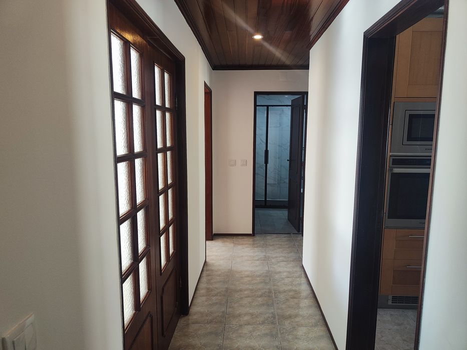 T2 com 84 m², Varanda e Ar Condicionado | Quinta do Conde