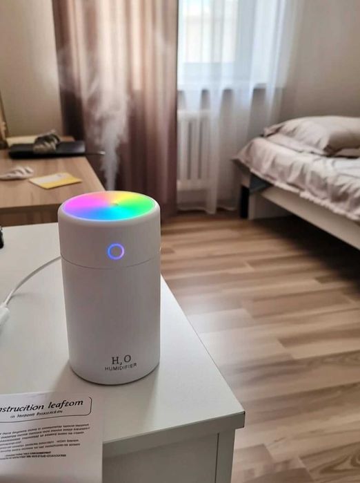 Зволожувач повітря з підсвіткою та usb білого кольору