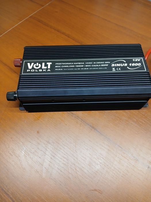 Інвертор  Volt Polska SINUS 1600 12/230V (800/1600W)  не працює