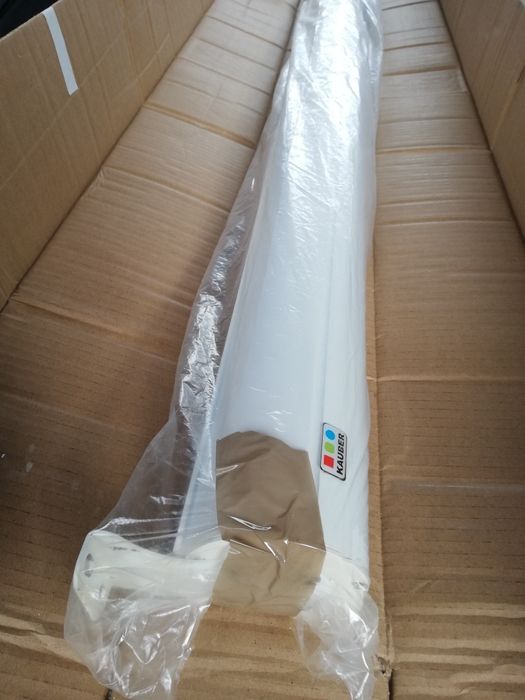 Ekran projekcyjny elektryczny Kauber White labe 200x150 MADE IN POLAND