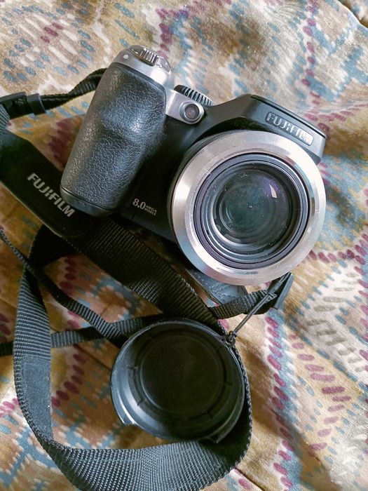 Máquina Fotográfica Finepix S8000fd