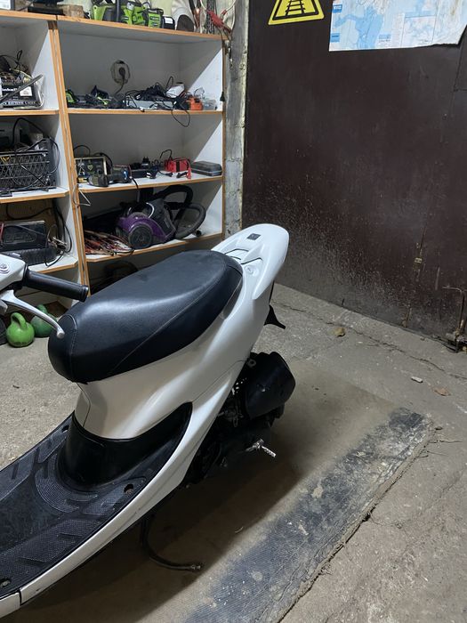 Honda  Dio.   35