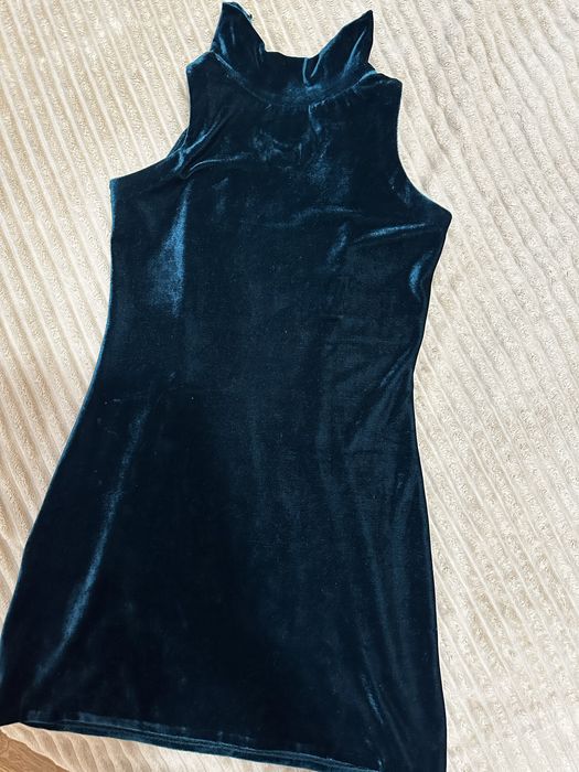 Оксамитова сукня