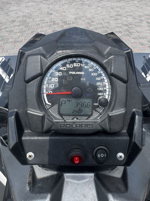 Квадроцикл Polaris