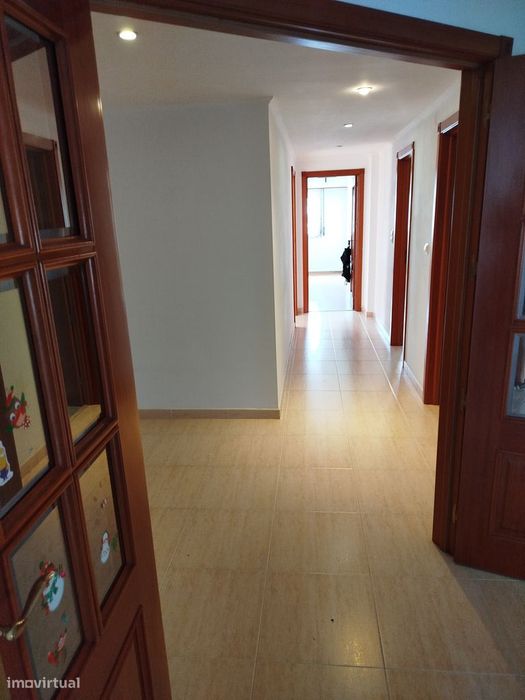 Apartamento T2 Com Terraço e Parqueamento