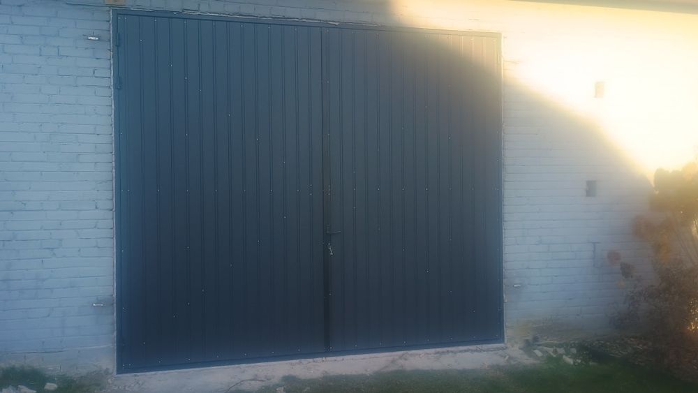Bramy , drzwi garażowe