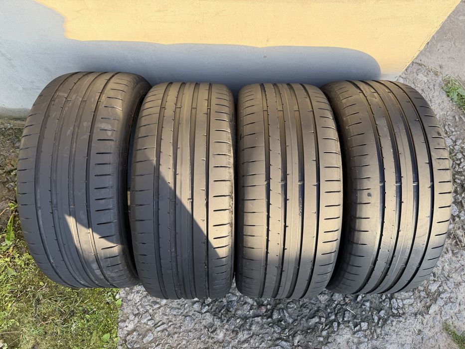 Продаю шини Dunlop Sport MAXX 225 / 40/ 18
