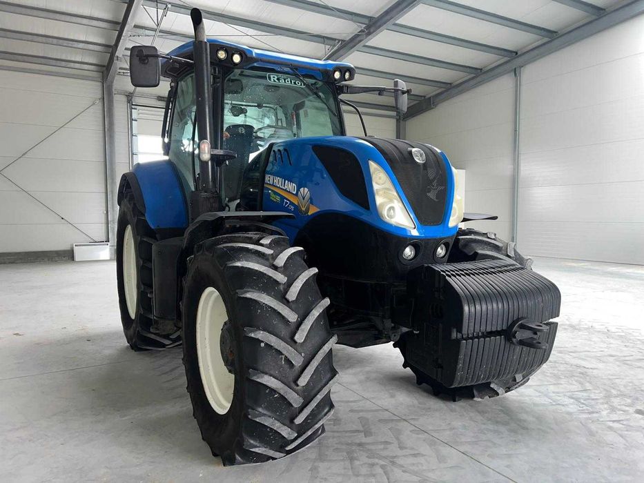New Holland T 7.175,  Range Command