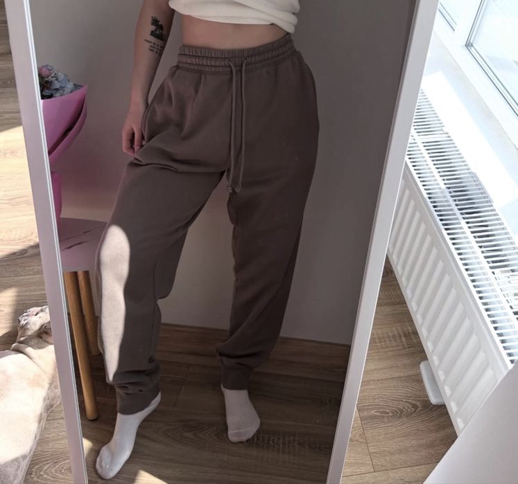 Оригінальні шоколадні джогери Skims