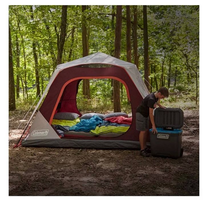 Намет з тентом на 4-ри особи