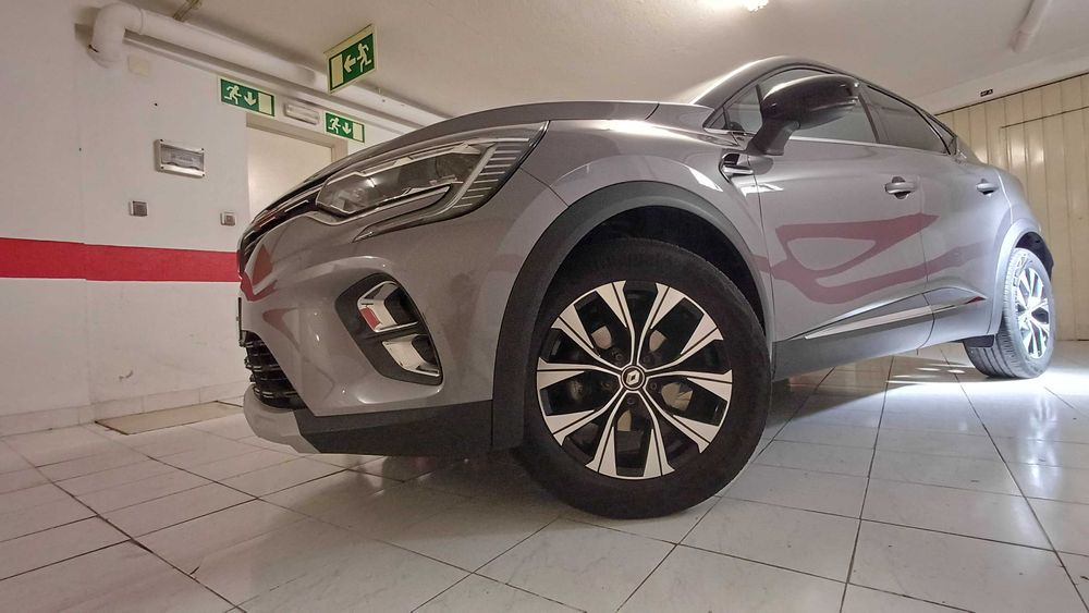Renault Captur 1.0 TCe Techno Bi-Fuel 12/2023 | Garantia