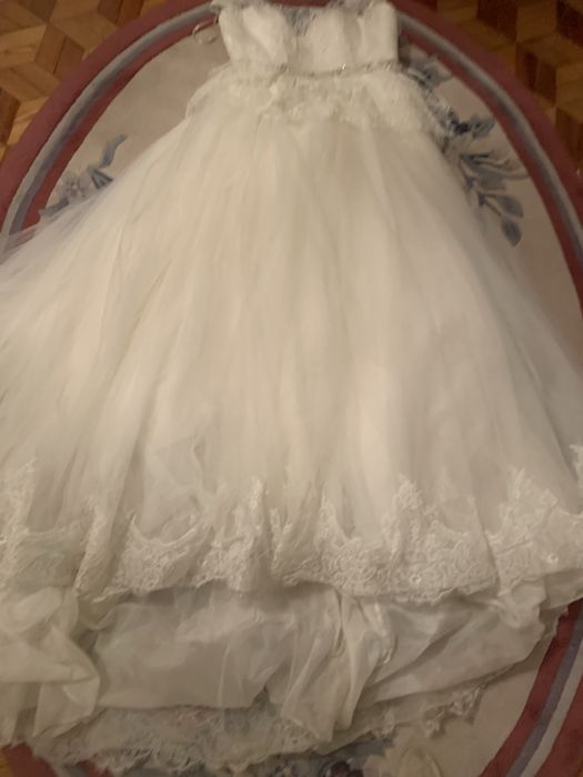 Продам фірмову весільну сукню з корсетом