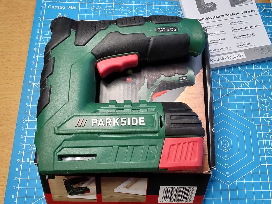 Zszywacz akumulatorowy  Parkside PAT 4 D5 + akcesoria Li-Ion 4V USBC