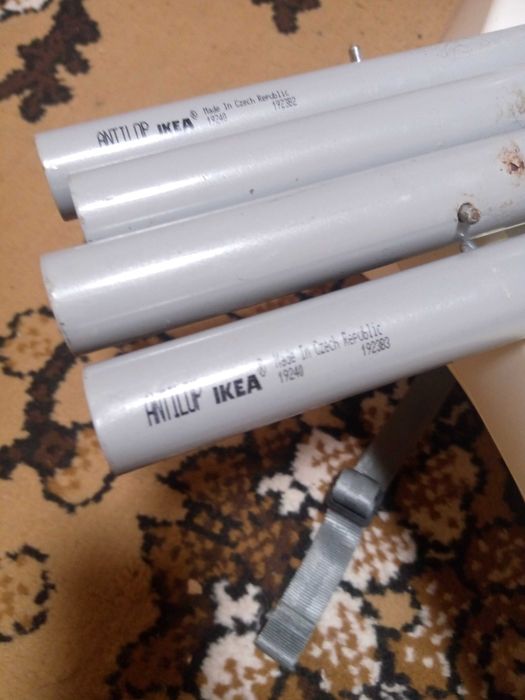 Столик для годування.                            .