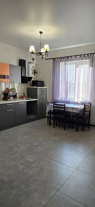 Дуплекс (пол дома) Червоный Хутор, дом с ремонтом, таунхаус