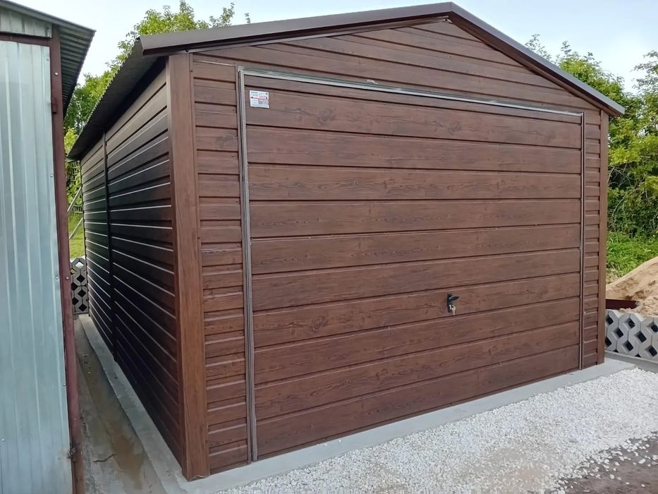 Garaż blaszak jednostanowiskowy 4x5 m - Dach dwuspadowy, Brama uchylna