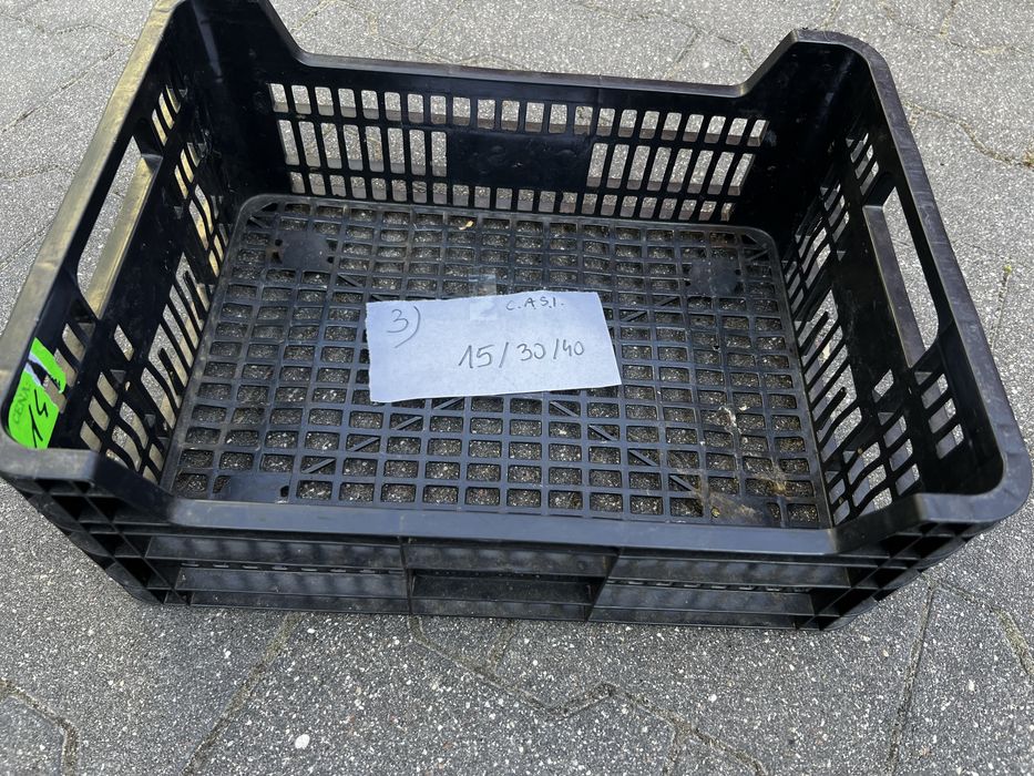 Skrzynki plastikowe