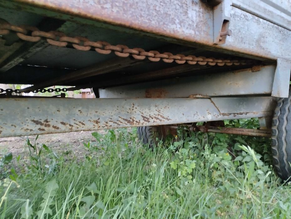 Rozrzutnik obornika jednoosiowy