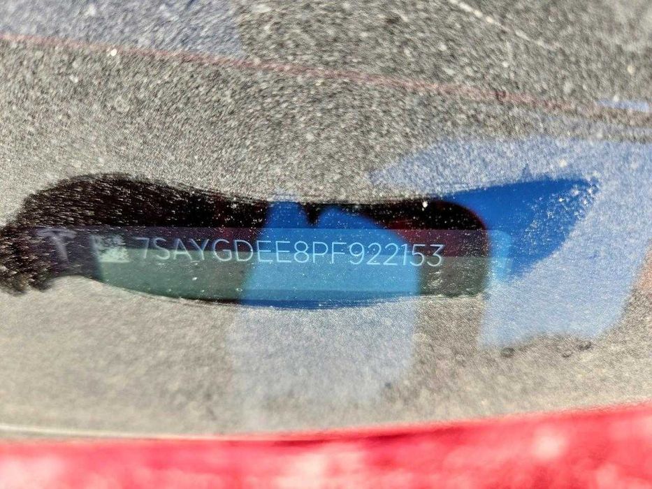 Tesla model y 2023 long range