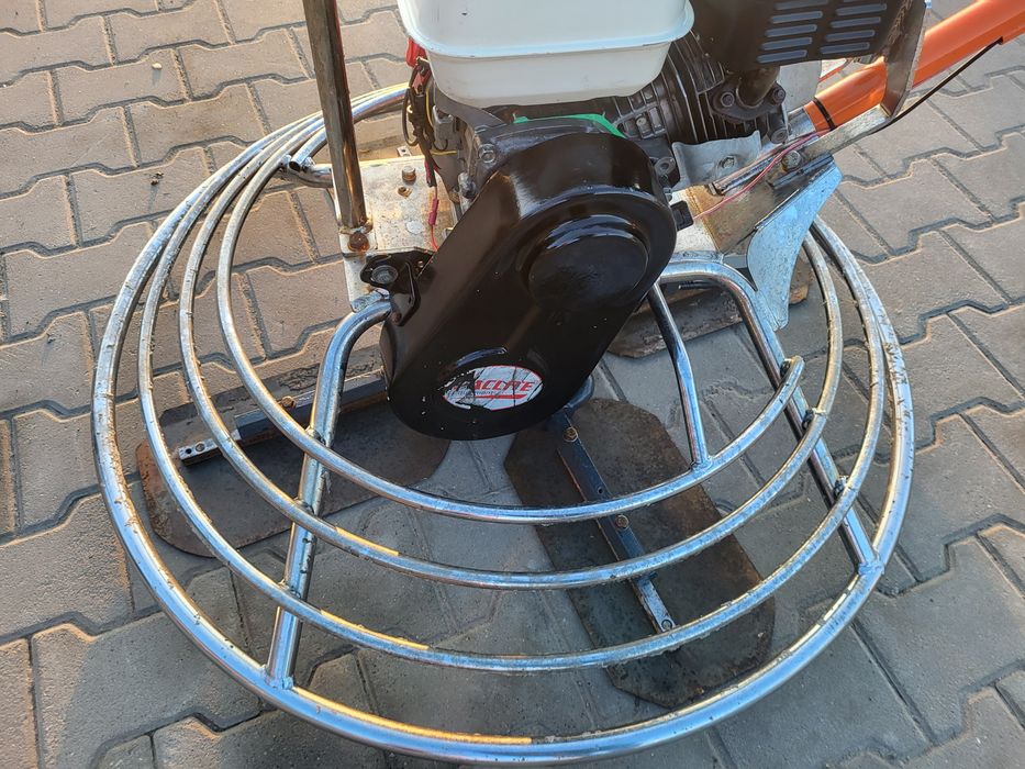 Zacieraczka do betonu Belle 90cm Paclite silnik Honda