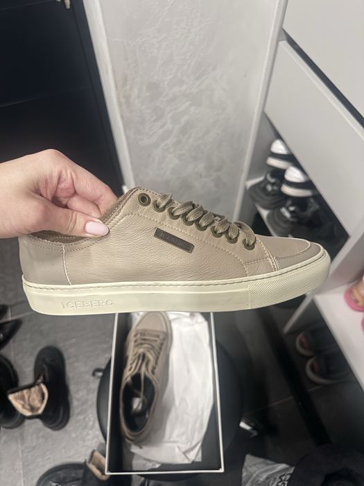 Чоловіче взуття ICEBERG