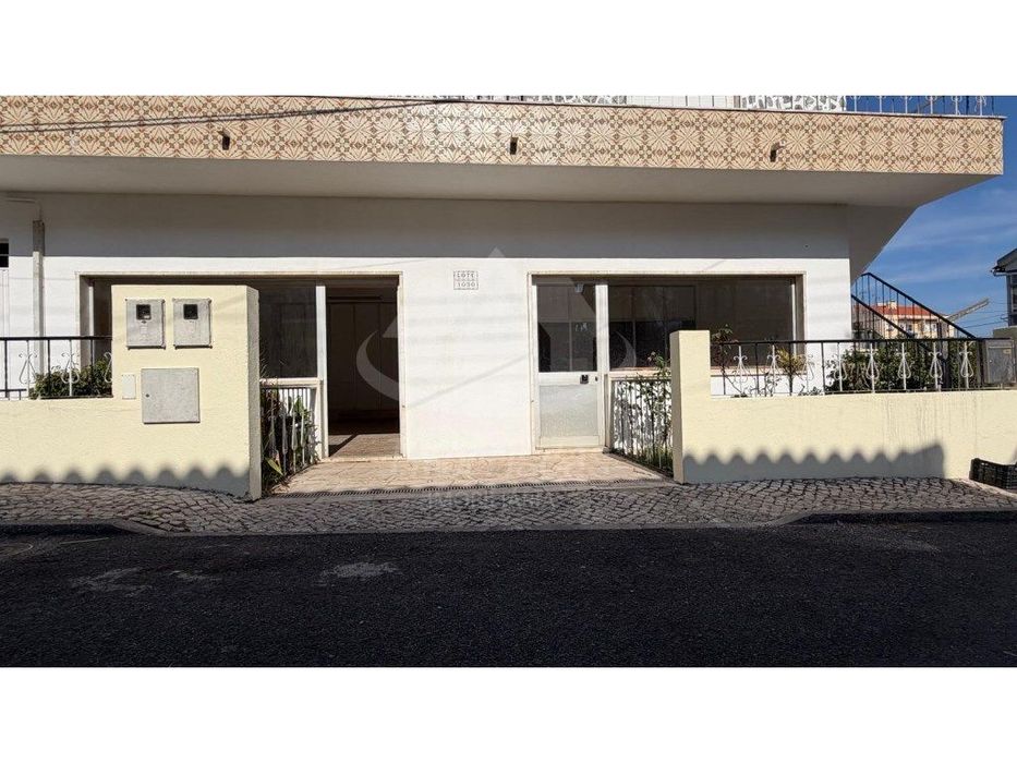 Loja para Arrendamento | 150 m² | Bairro da Fraternidade | São João...