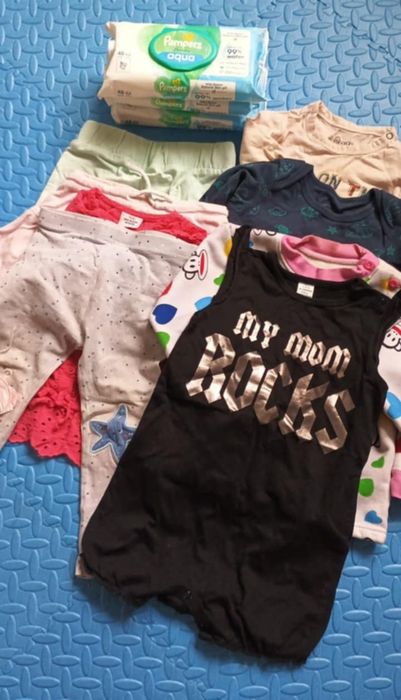 Chusteczki pampers 3 opakowania po 48 szt ubranka w rozm 92 cena za ca