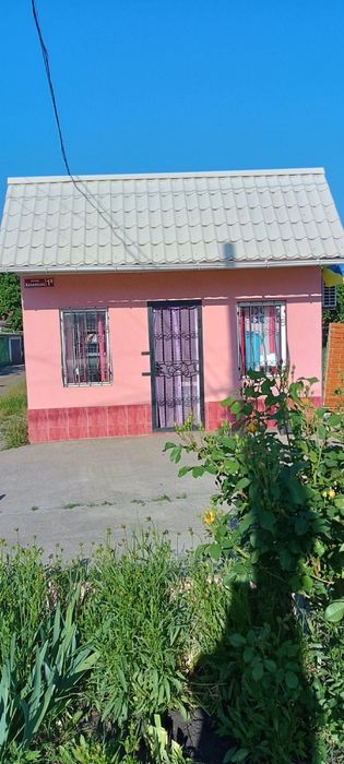 Приміщення ( під магазин, перукарню чи будь-який бізнес)